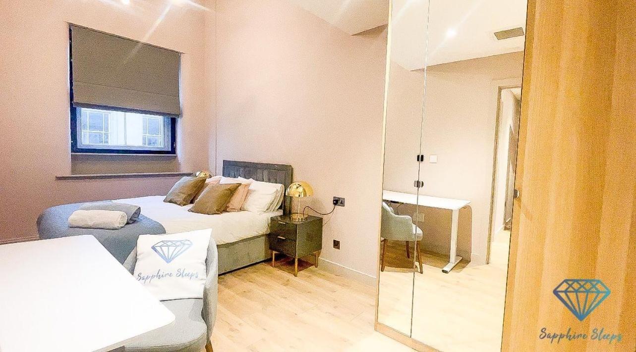 M1 City Centre 3 Bed 3 Bath Luxe Penthouse Манчестер Екстер'єр фото